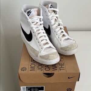Nike Women's White and Black High-Top Sneakers